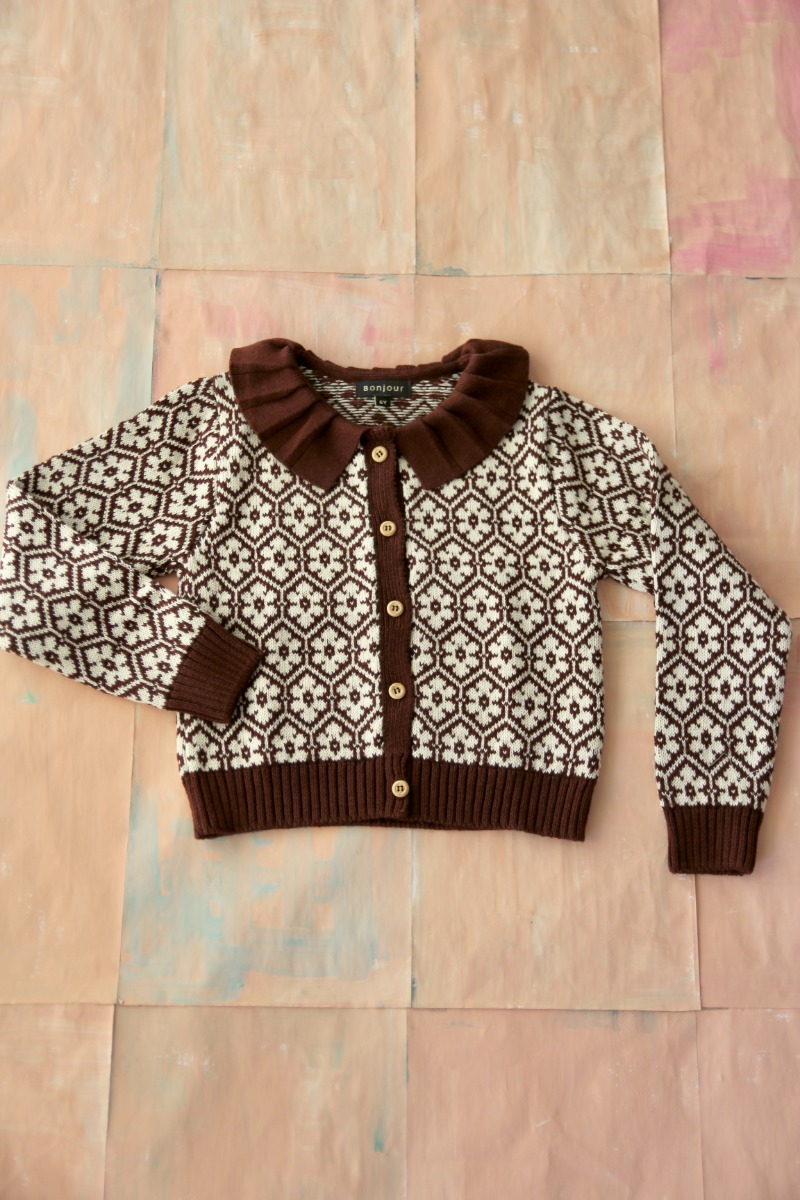 Knitted Cardigan brown flowers