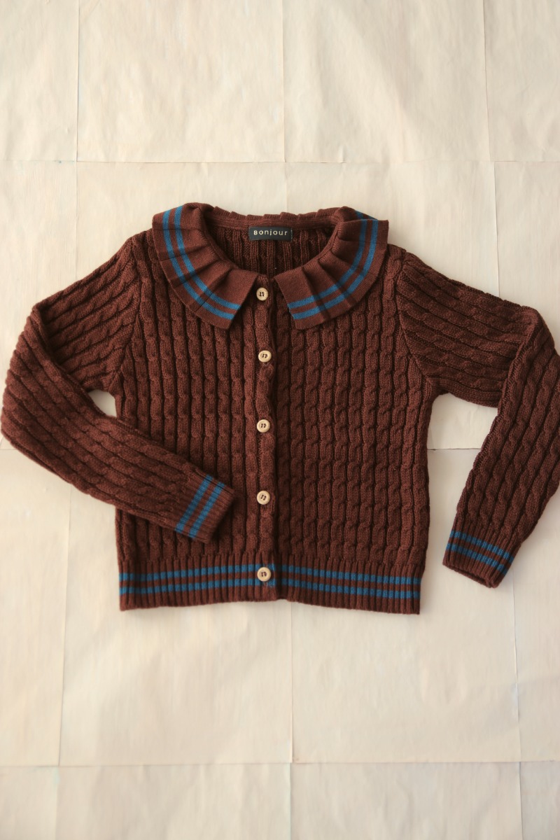 Knitted Cardigan brown twist
